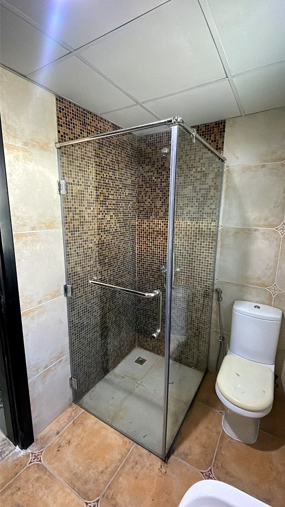 Shower glass63440134694147111
