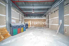 Busy Intersection, Ideal for F&amp;B, 300 Parking