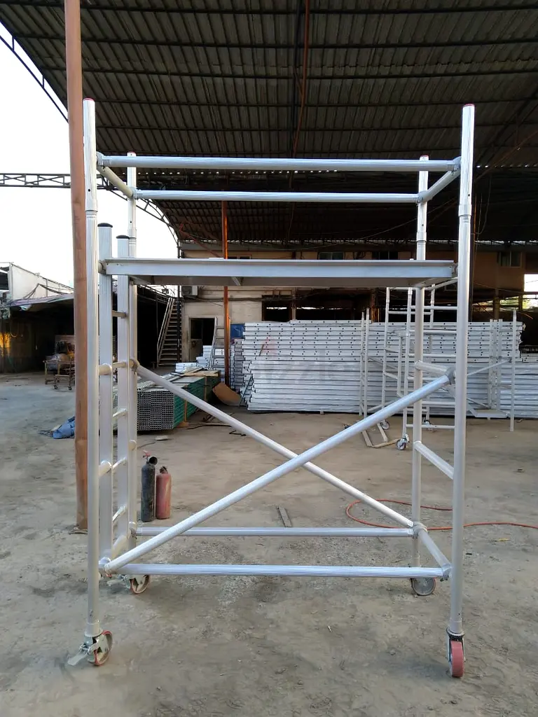 scaffolding and ladders63438020196097115