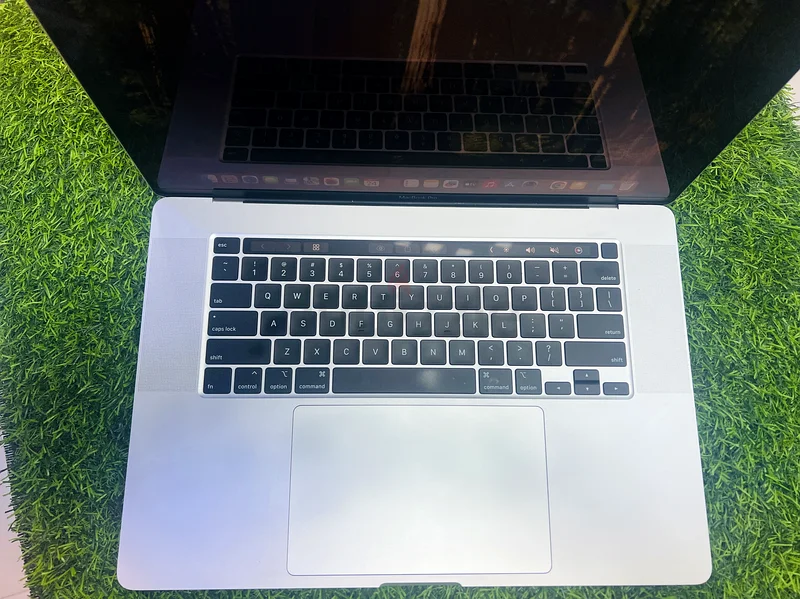 IT,Computer and laptops service62863829770626114