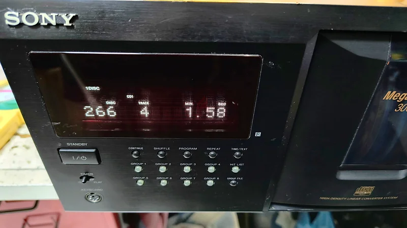 Sony 300 Disc CD Player63266527521795113