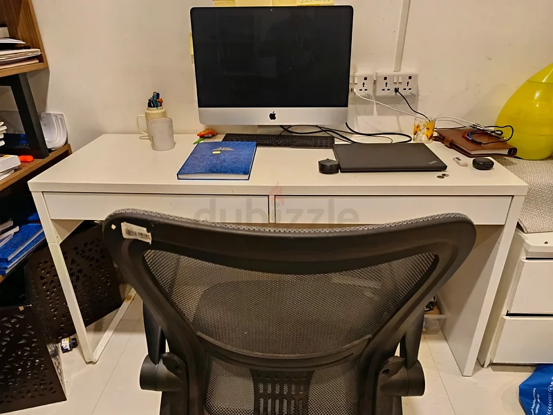 طاولة دراسة63187224130817111