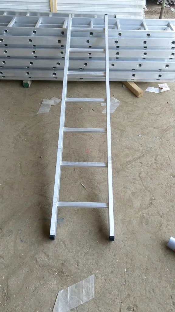 scaffolding and ladders63438020196097114