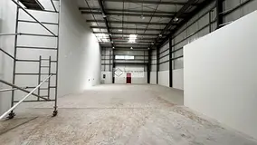 2939 SQFT WAREHOUSE IN EMIRATES INDUSTRIAL AVAILABLE FOR RENT !!