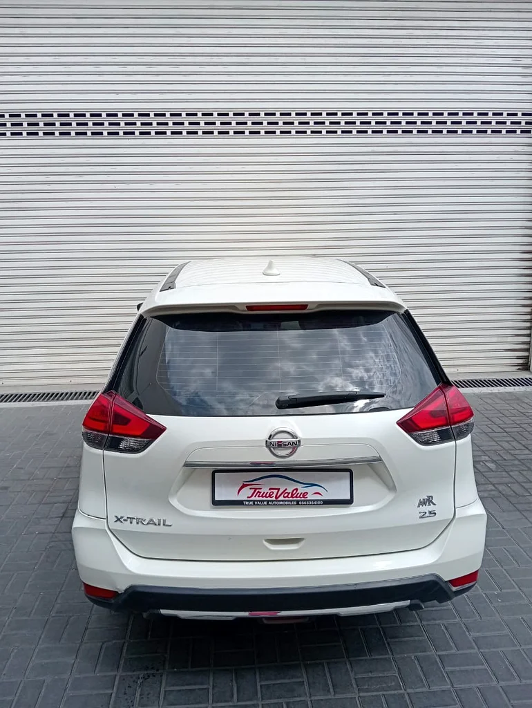 Nissan xtrail 2021 gcc FSH mid options accident free single owner63166628423427111