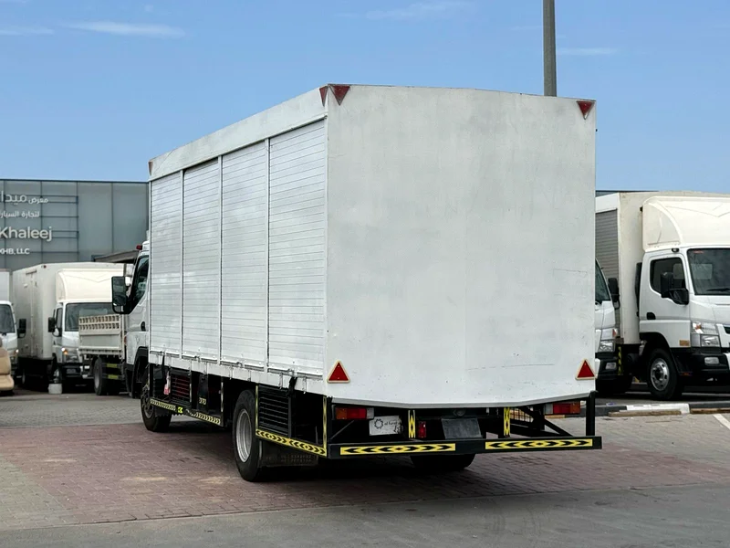 2019 | Mitsubishi Canter | Water Shutter | 18 FT | Ref#61663223817540355113