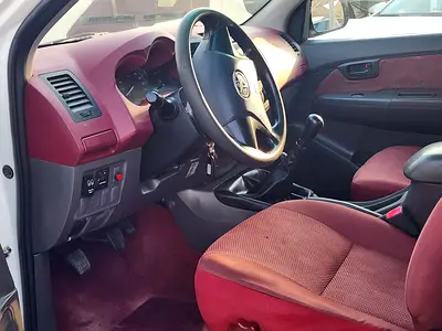 2015 Toyota HILUX 照片 13