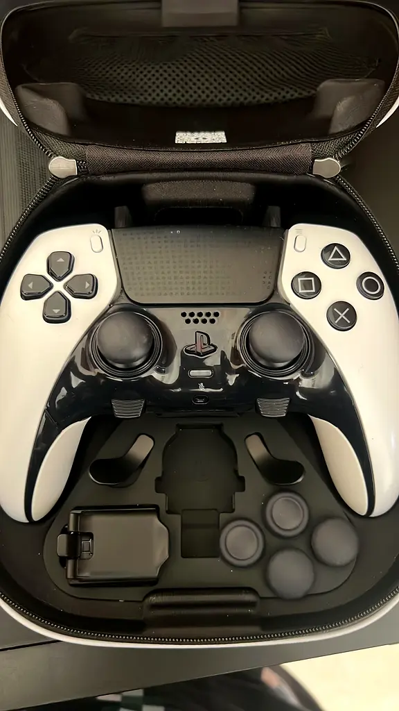 Gaming63229685624322112