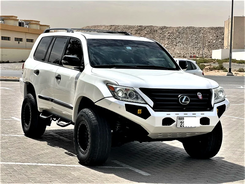 LX 570S GCC 2015 lll MODIFIED lll SINGLE OWNER LOW MILEAGE lll63150023882241112