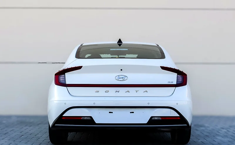Hyundai Sonata 2023 GCC, accident-free, in excellent condition, 1042 P.M.63150946268035114