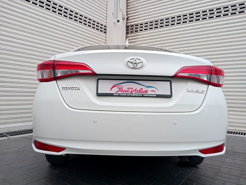 Toyota yaris 2021 1.5 mid sedan gcc accident free FSH63137802044930114