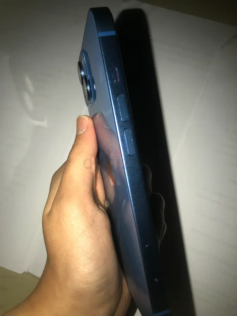 iPhone 1363213427849345114