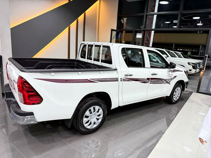 TOYOTA HILUX 2.4L DC 4*2 MT 2025YM Hilux GR Sport Diesel Without 4WD Manual Transmission63147211173890112