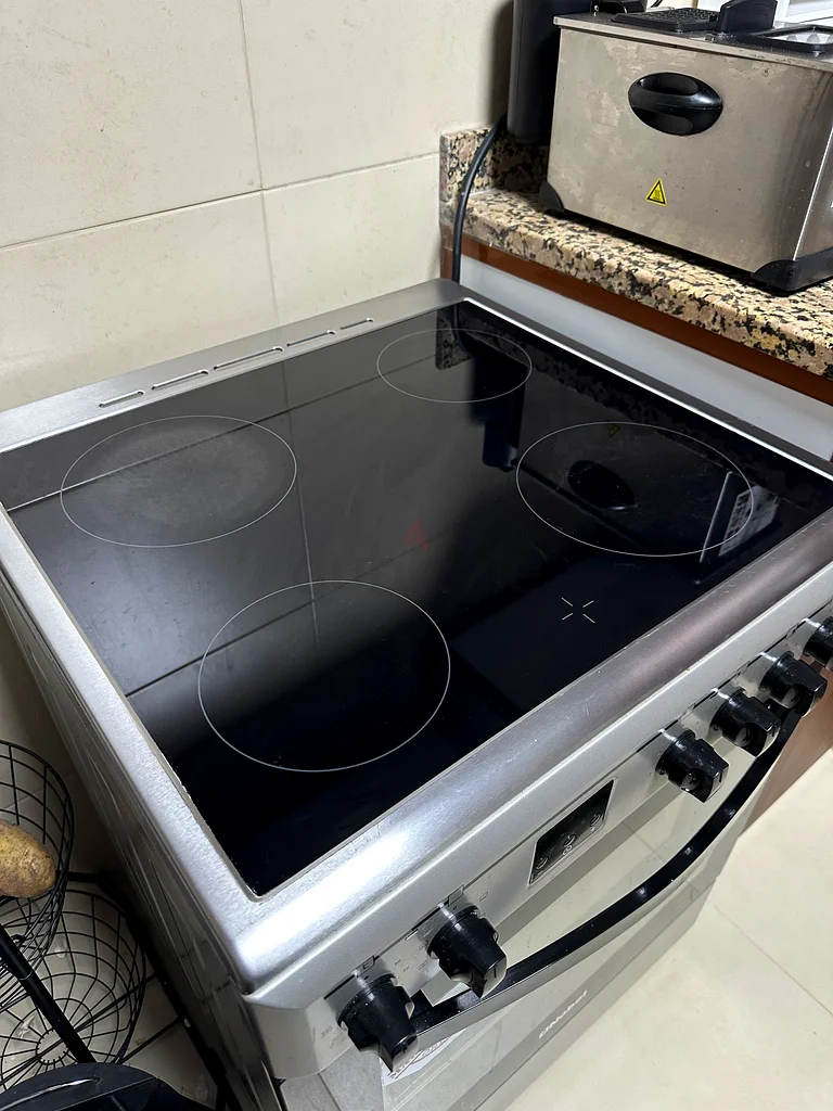Electric Oven very clean63168524458883111