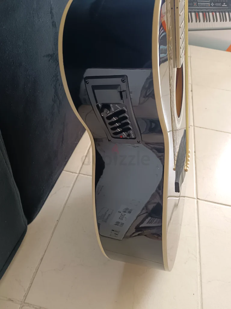 40 غيتار كهربائي صوتي63199130990082113