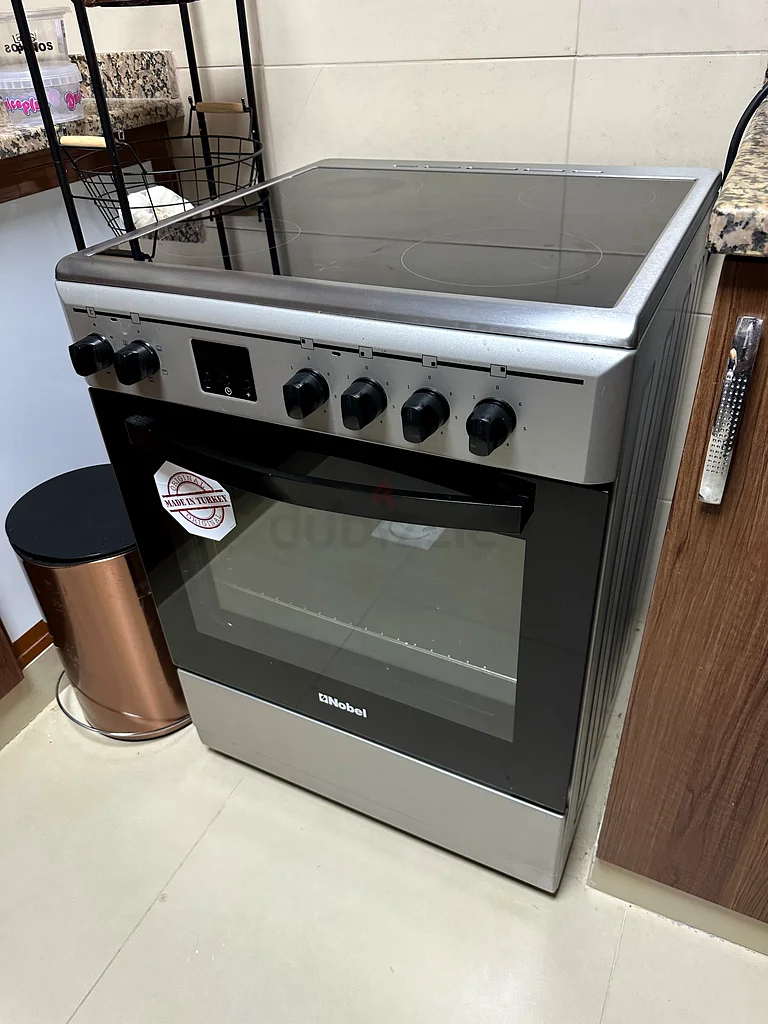 Electric Oven very clean63168524458883112