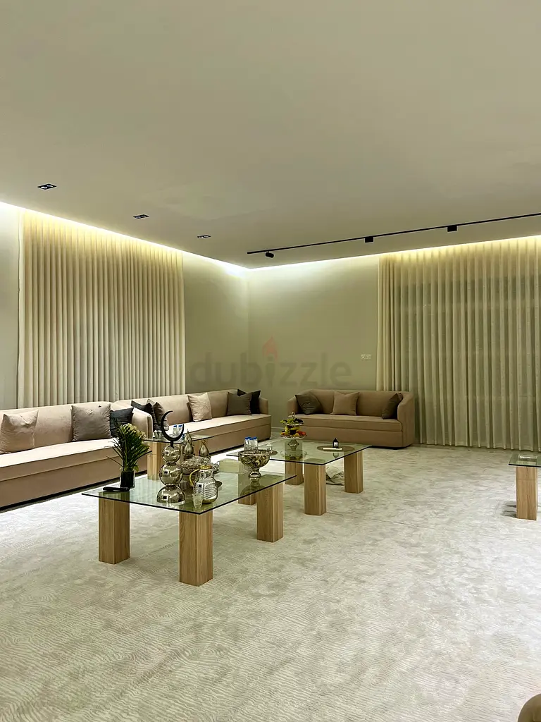 Curtain with INSTALLATION63220819388418111