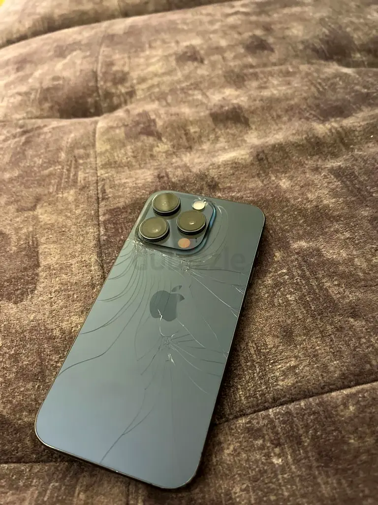 iPhone 15 pro63215382438786111