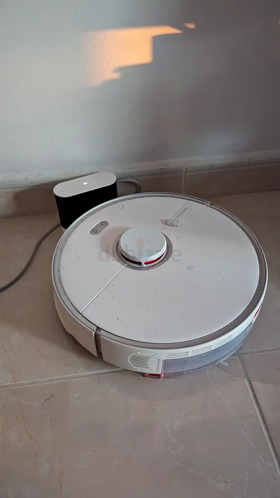 Roborock S5 Maxx with Bonus Replacement Accessories