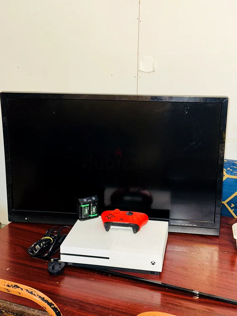 جهاز Xbox One S مع أحدث وحدة تحكم ومع إضاءة LED فائقة عامة63229686813315117