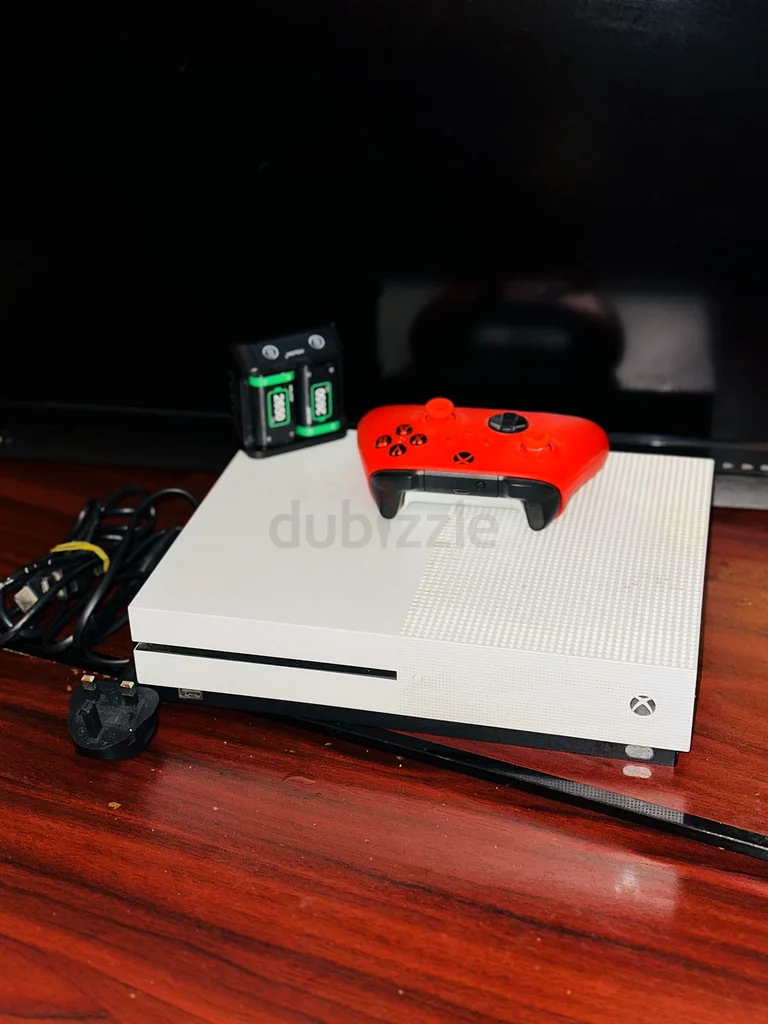 Xbox one s with latest controller and with LED super general63200645171331112