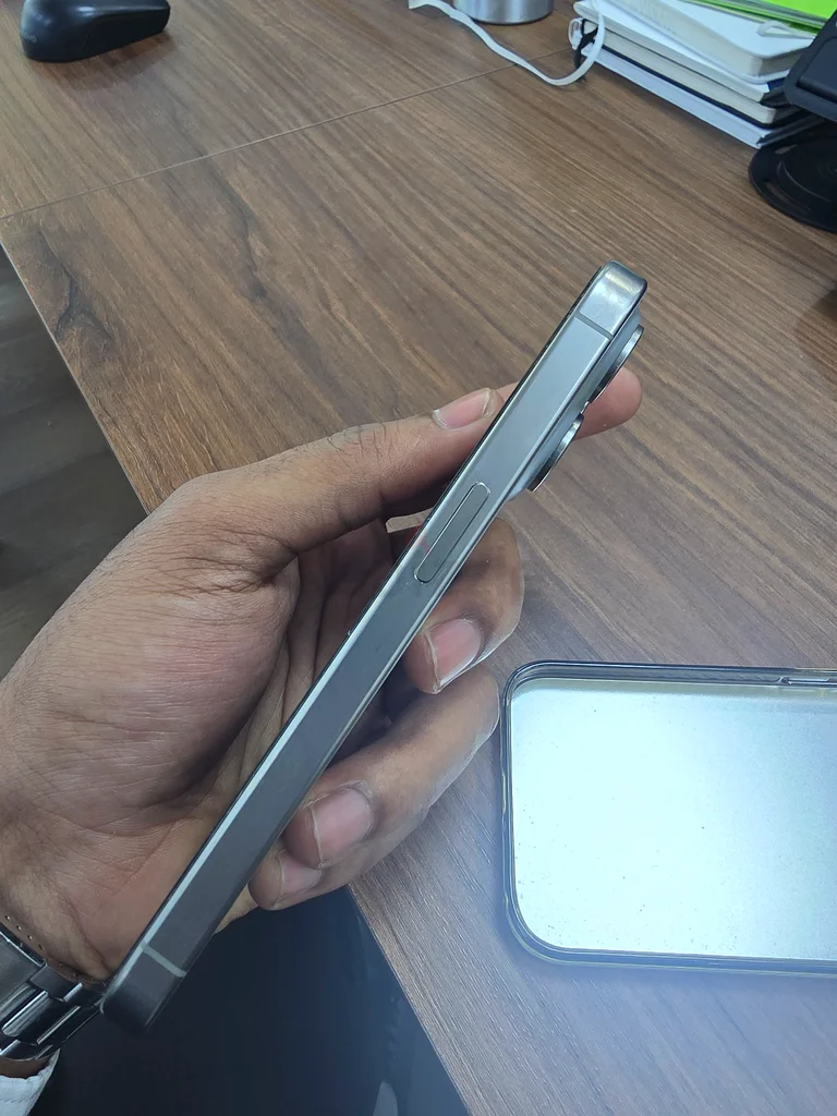 آيفون 15 برو63215382418179111