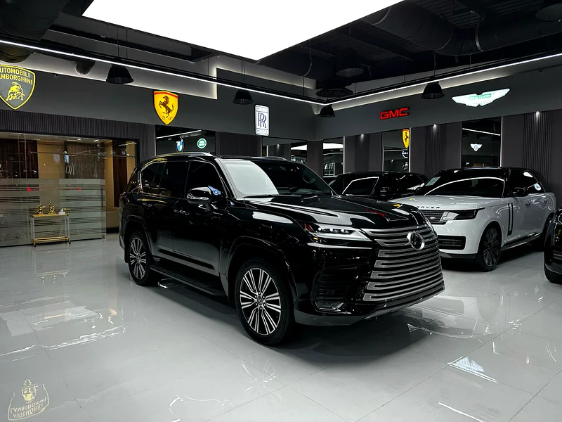 Lexus LX600 signature,63149580378371113