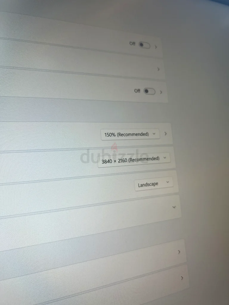 شاشة أسوس 32 بوصة بدقة 4K مع ضمان متبقي لمدة عامين ونصف63256598648321114