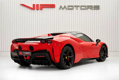 صورة 4 لـ 2022 Ferrari SF90 SPIDER