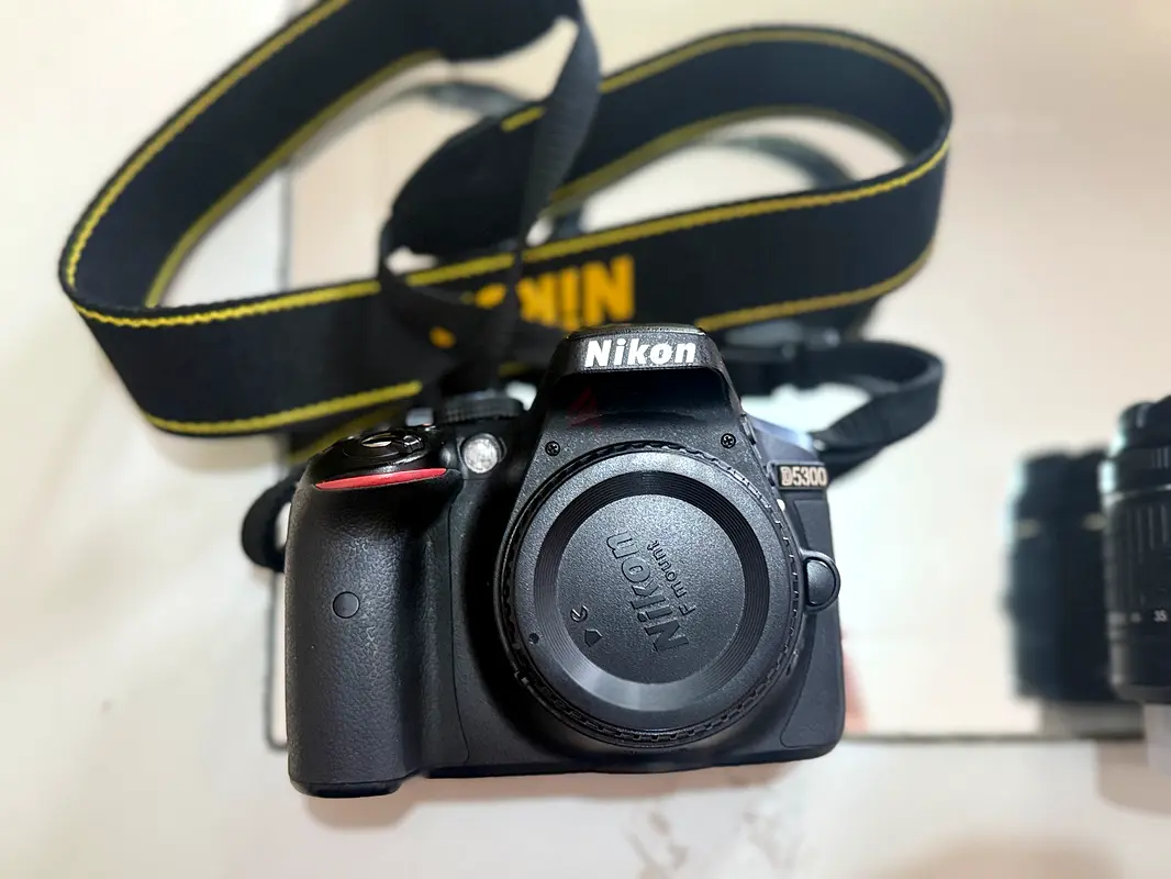 Nikon camera63233635718401112