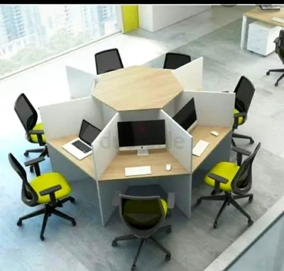 Luxurious Office Workstation Customized