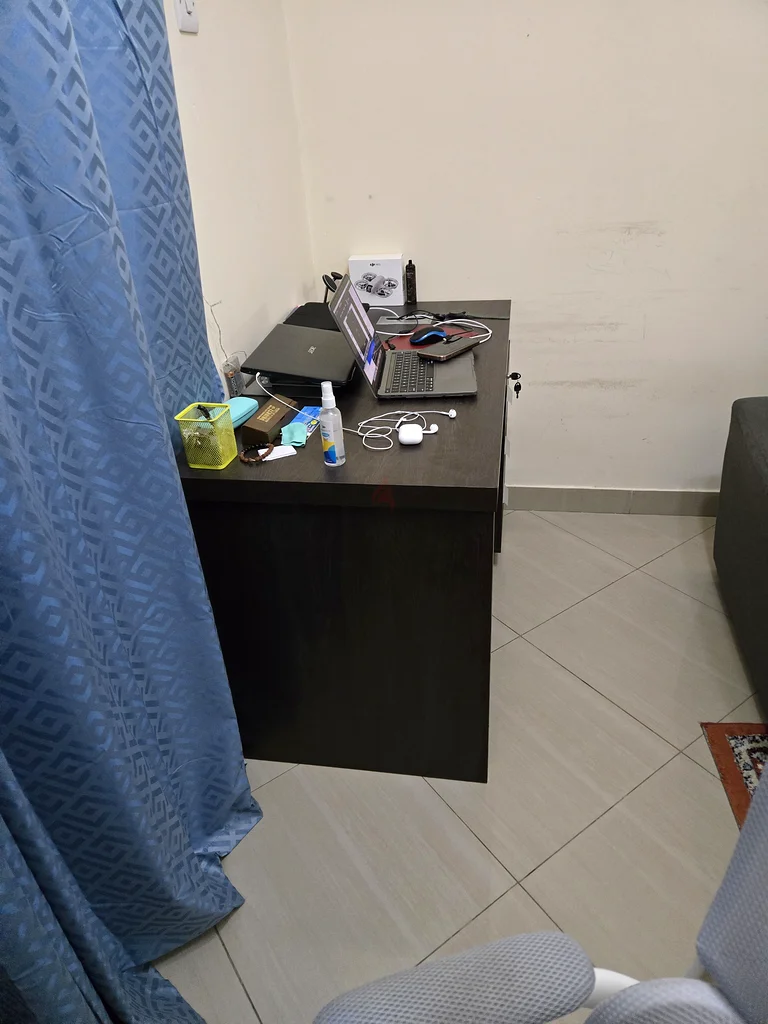 طاولة الدراسة63210888720259111