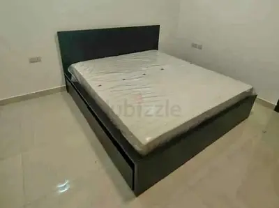IKEA malam king size 180/200bed with IKEA mattress and 2 storage drawers underneath