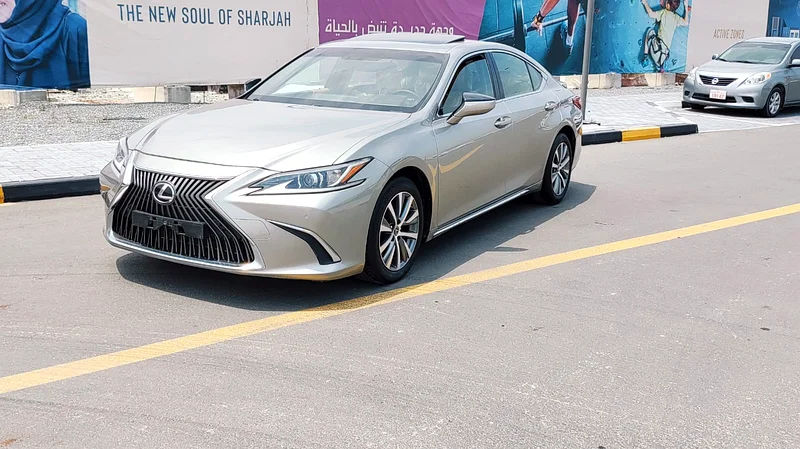 LEXUS ES 300H GCC HYBRID 202063169917926403114