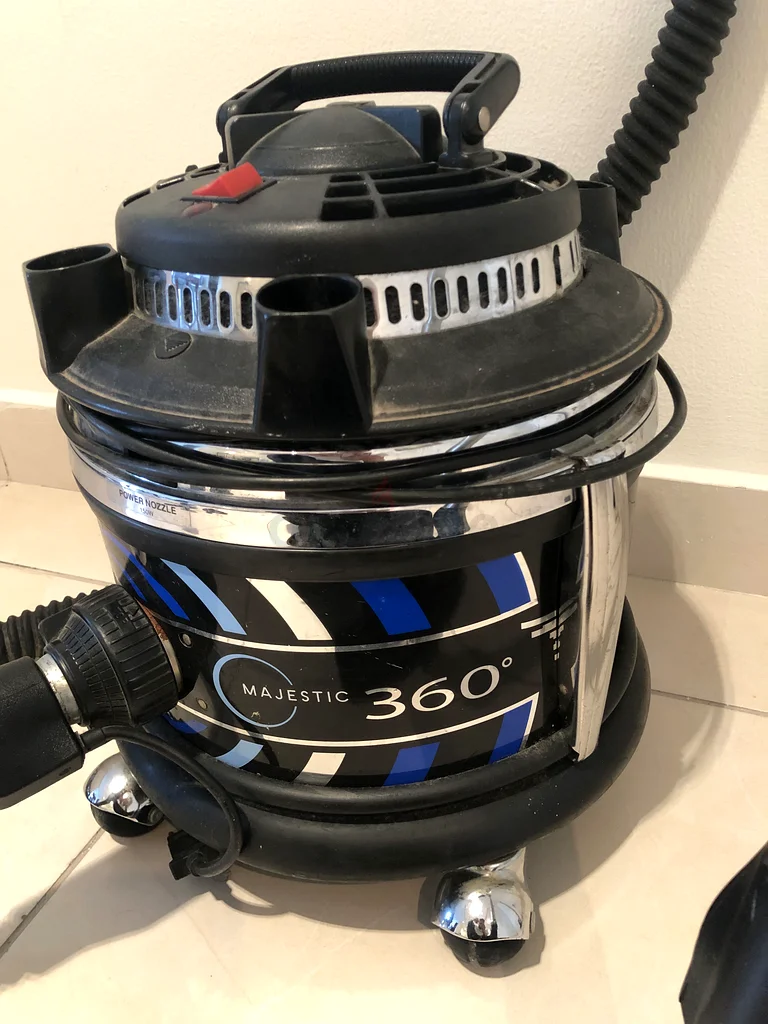Vacuum Cleaner (Filter Queen)63253972286082111
