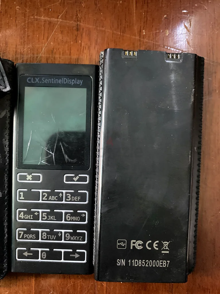 Clx Sentinel display63262937638402112