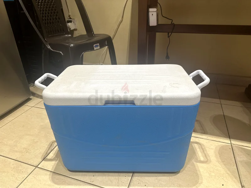 Ice box63253472150145111