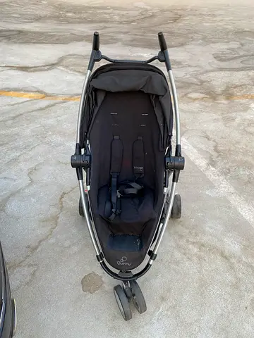 Stylish and Functional Quinny Stroller for Sale!
