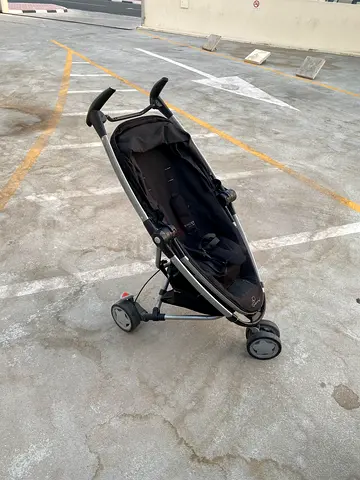 Stylish and Functional Quinny Stroller for Sale!
