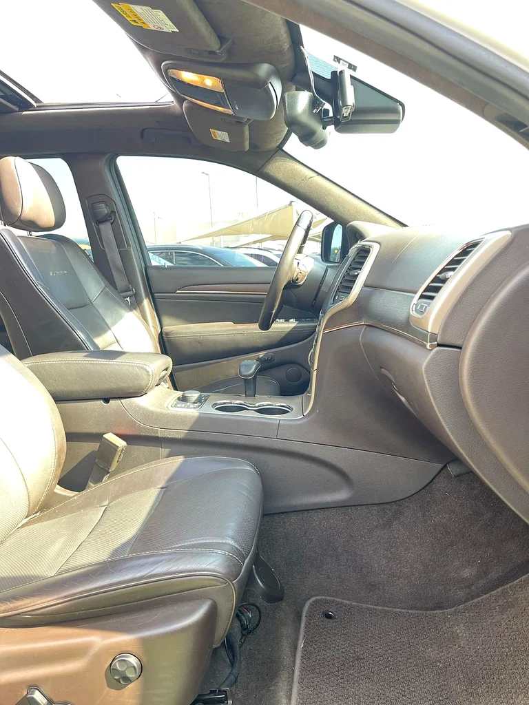 Jeep Cherokee 2015 - Full Options - DIESEL63398597368321114