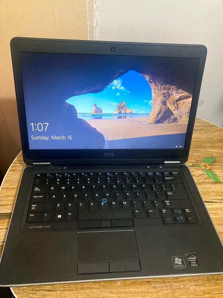 Dell Latitude E744063256074442883113