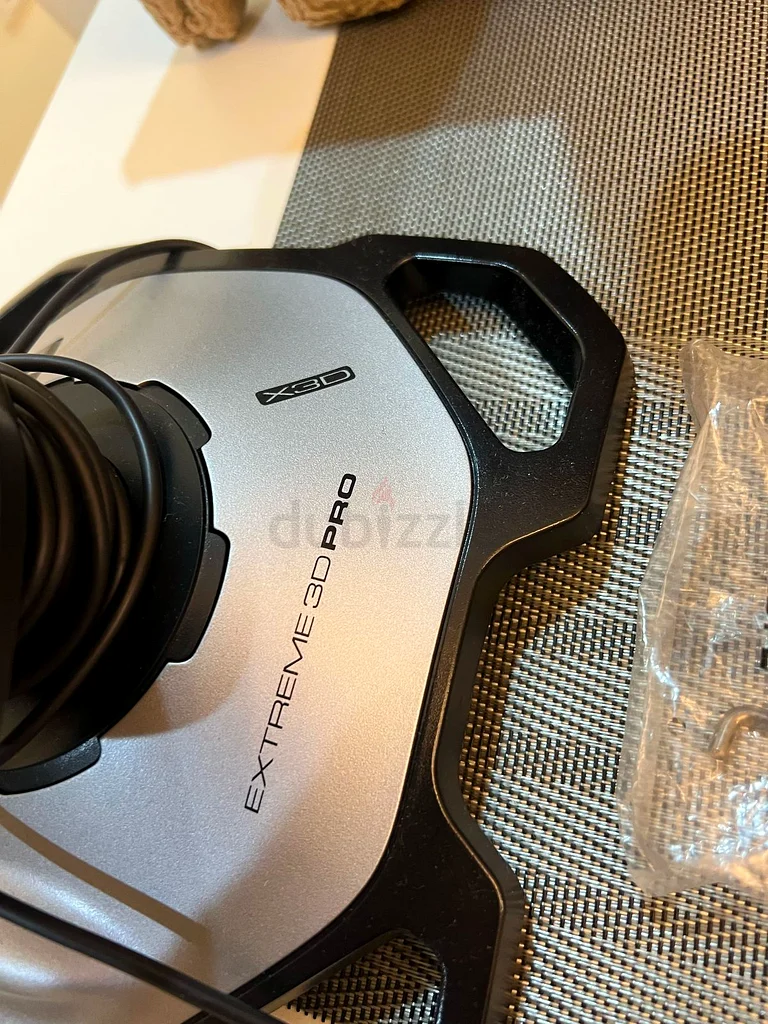 ThrustMaster Tca Sidestick Airbus Edition + Logitech Extreme 3D Pro Precision Joystick63173866595585113