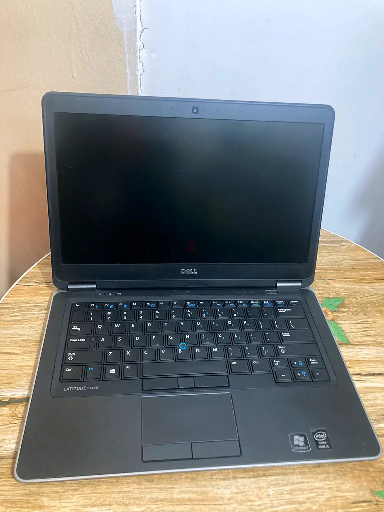 Dell Latitude E744063256074442883110