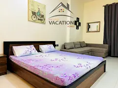 *GYM*POOL*PARKING @LUXURY FURNISHED **STUDIO ** FULL FAMILY BUILDING