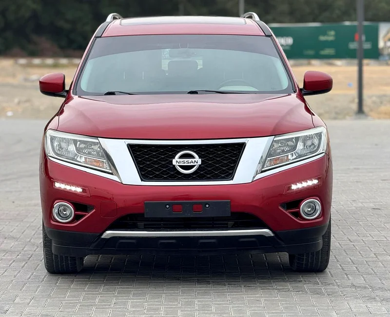 نيسان باثفايندر SV 4WD موديل 2017 رقم واحد خليجي صبغ الوكالة63148165979777111