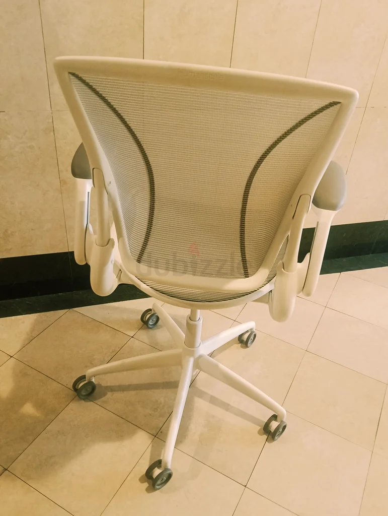 I am selling Human scale office chair63216350778627112