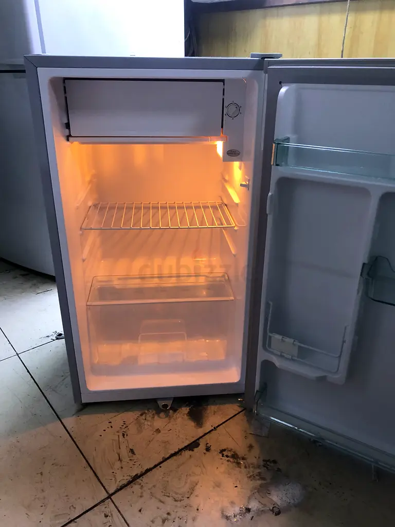 Personal size fridge63251352188033111