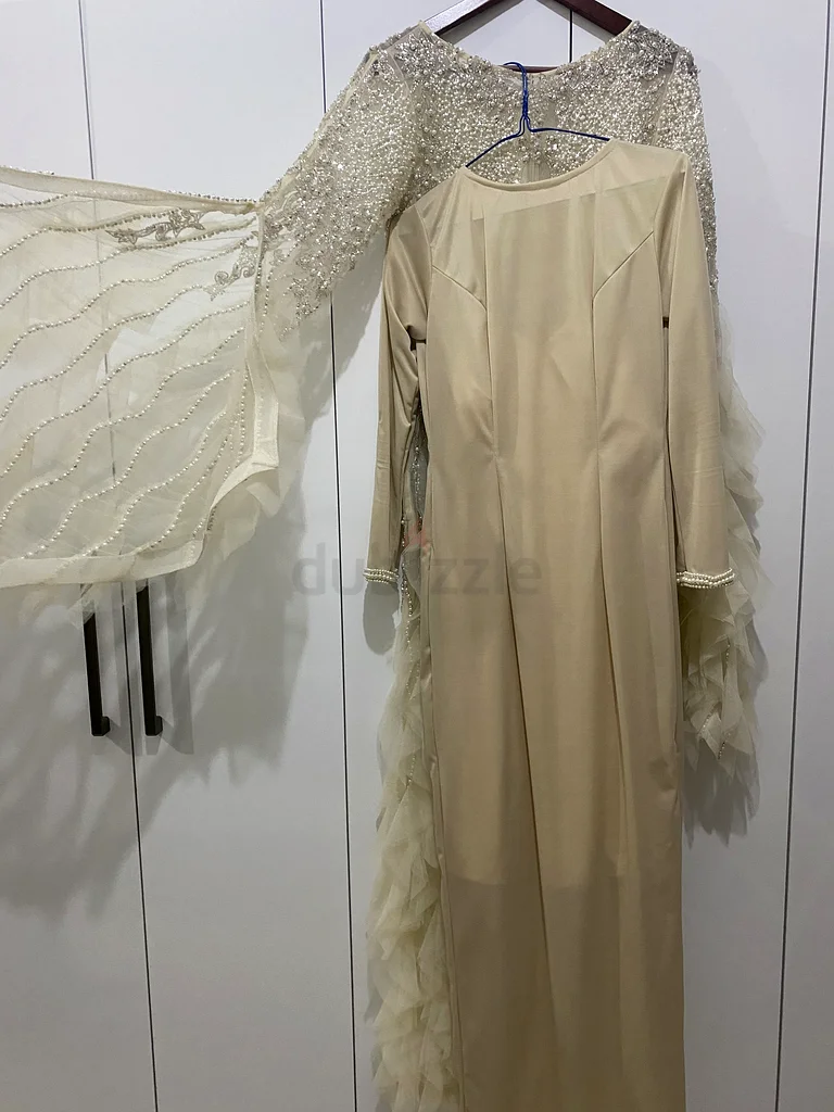 Beige luxury dress63238583810050114
