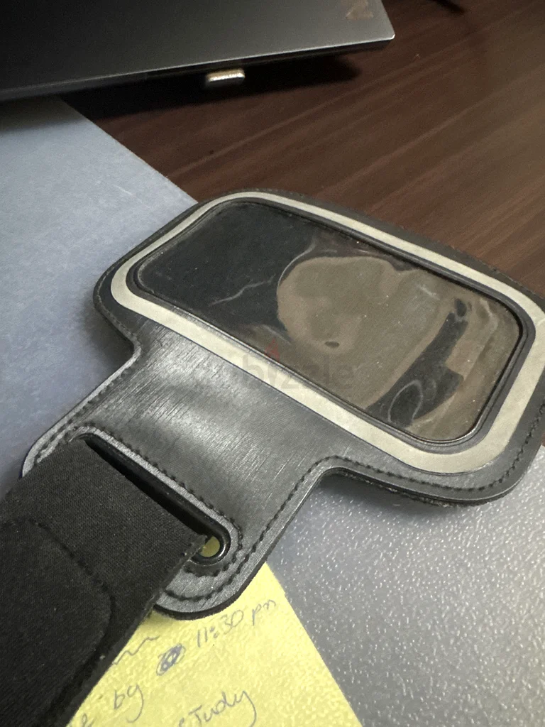 Fitness Universal Armband Case for Mobile Phones - Perfect for Fitness Enthusiasts!63190115948291112