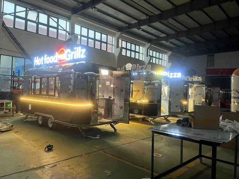 Brand new 5 meter Food truck Fully equipped- the best offer ever63265096539267112